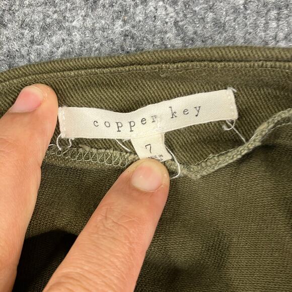 Copper Key Skirt Womens Size 7 Olive Green Button Front Pockets Mini Casual - Picture 5 of 7